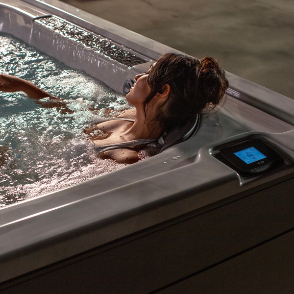 Infrared heat therapy devices for soothing relaxation